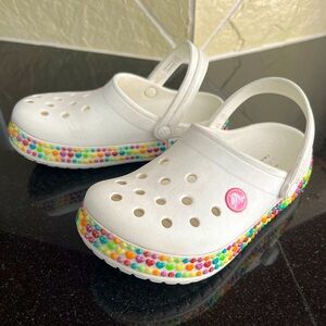 Crocs - Little Girls Size 13 - White with colored shape pattern